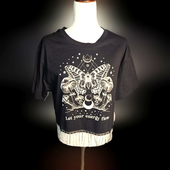 Organic Generation Black Graphic Crop Top with dangly jewels size 1x Fits Large - Picture 1 of 12